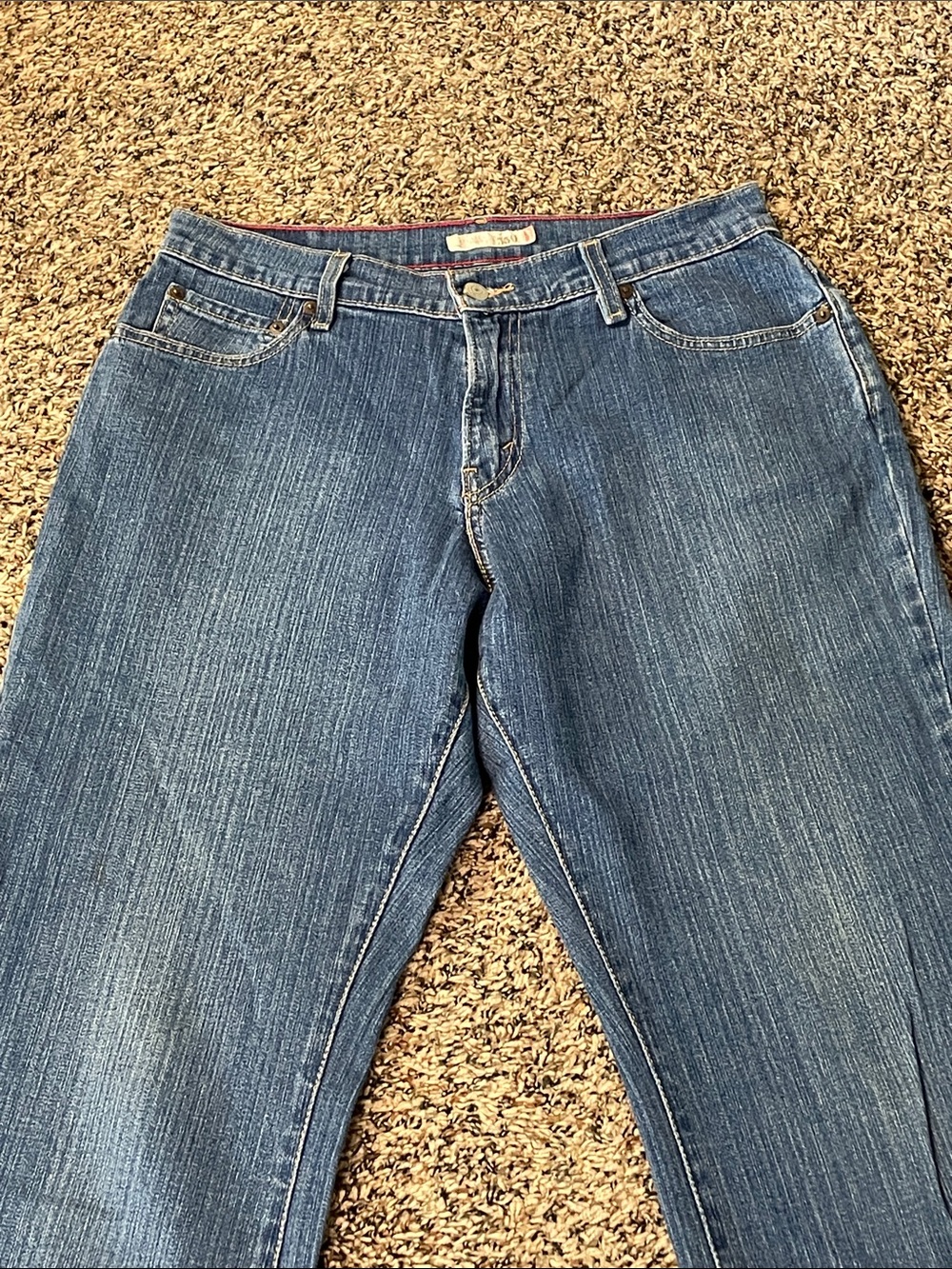 Levi's Vintage 550 Relaxed Bootcut Mid Rise Blue Denim Jeans Woman’s Size 8 EUC - Picture 2 of 6